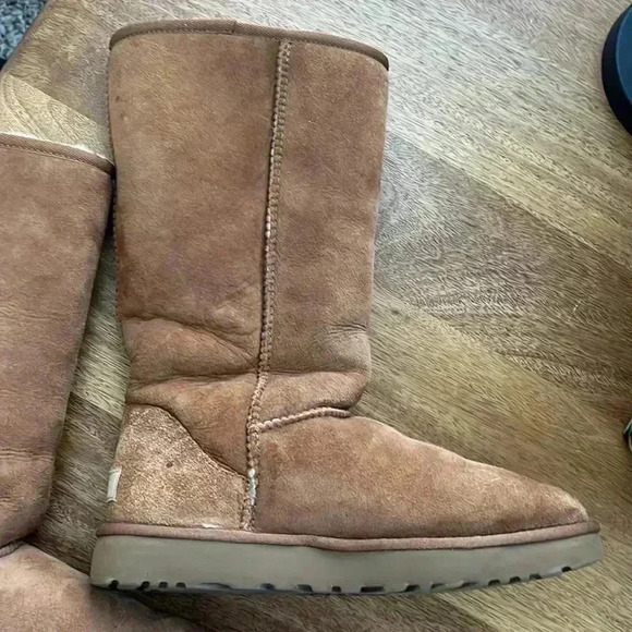 Ugg Boots women’s 9 - Picture 4 of 11